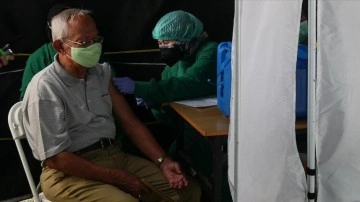 Endonezya'da yerli üretim Kovid-19 aşısı IndoVac, halka uygulanmaya başlandı