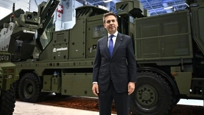 Enerji ve Tabii Kaynaklar Bakanı Bayraktar, SAHA 2026'yı ziyaret etti