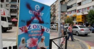 Ensar Vakfı'na ait yaz okulu reklam panolarına saldırı