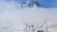 Erciyes Kayak Merkezi&#039;nde kar kalınlığı 20 santimetreye ulaştı