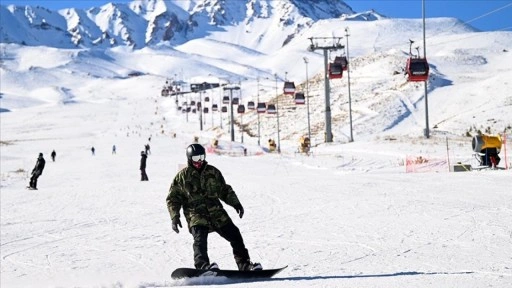 Erciyes Kayak Merkezi'nde sezon a&ccedil;ıldı