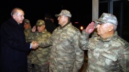 Erdoğan 23. Jandarma Sınır Tümen Komutanlığını ziyaret etti