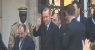 Erdoğan, cuma namazını Bezm-i Alem Valide Sultan Camii'nde kıldı