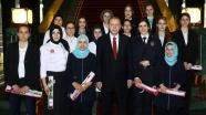 Erdoğan Cumhurbaşkanlığı çalışanlarının Kadınlar Gününü kutladı