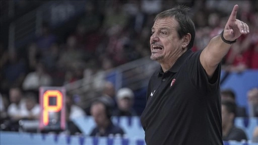 Ergin Ataman'dan Yunanistan maçı için hava yolu şirketlerine çağrı