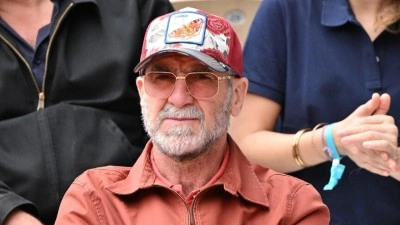 Eric Cantona'dan Mervan Barguti i&ccedil;in tasarlanan formaya destek