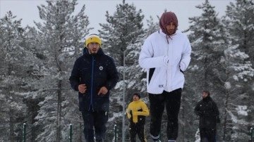 Erkek Boks Milli Takımı, kar kış demeden olimpiyatlara hazırlanıyor