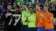 Erkekler plaj voleybolunda altın madalya Brezilya'nın