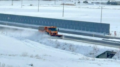 Erzurum'da soğuk hava, Ardahan, Ağrı ve Kars'ta kar etkili oldu
