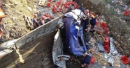 Erzurum’da TIR şarampole devrildi: 1 ölü