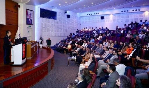 Erzurum’da Türk-Rus güvenlik ilişkileri konulu konferansa büyük ilgi