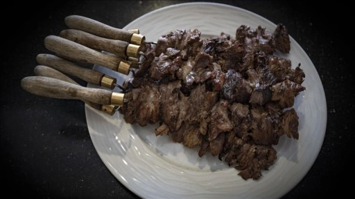 Erzurum'un tescilli cağ kebabı, uluslararası gastronomi vitrininde yine zirvede
