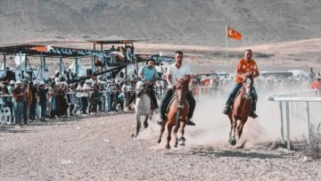 Erzurum'da "Geleneksel Rahvan At Yarışları" düzenlenecek