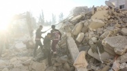 Esed güçleri İdlib'de sivilleri vurdu: 8 ölü