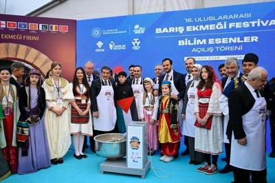 Esenler'de "Uluslararası Barış Ekmeği Festivali" d&uuml;zenlendi