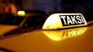 Esenyurt'ta ticari takside 2 kilogram bonzai ele geçirildi