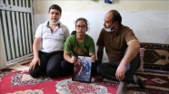 Eşini Kovid-19&#039;dan kaybeden baba, biri engelli iki çocuğuyla yaşam mücadelesi veriyor
