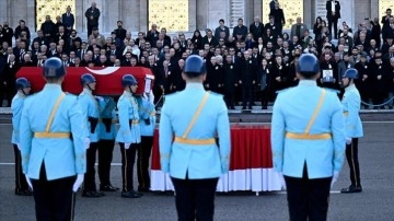 Eski bakanlardan Yaşar Okuyan için Meclis'te cenaze töreni düzenlendi