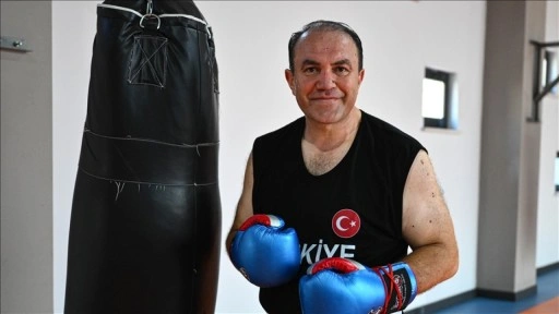 Eski dünya şampiyonu Mustafa Genç, 22 yıl sonra ringlere dönmek için mücadele ediyor