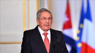 Eski K&uuml;ba Devlet Başkanı Castro, yaşadığı m&uuml;ddet&ccedil;e devrimi savunmaya devam edeceğini s&ouml;yledi