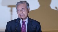 Eski Malezya Başbakanı Mahathir kurucusu olduğu partiden ihraç edildi