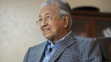 Malezya eski Başbakanı Muhammed: Barış ve istikrara inanan her ülke, D-8'e katkıda bulunmalı
