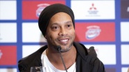 Eski yıldız futbolcu Ronaldinho Paraguay'da gözaltına alındı