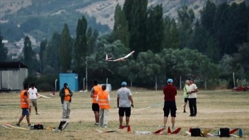 Eskişehir'de 'F3L Open International Cup 2 metre Planör Yarışması' yapıldı