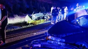 Eskişehir'deki zincirleme trafik kazasında 10 kişi yaralandı