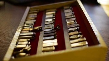 Eskişehirli koleksiyonerin evi 'çakmak müzesi'ni andırıyor