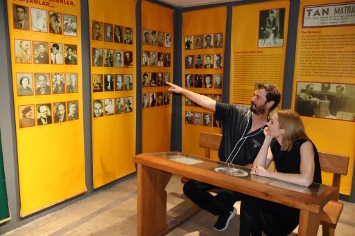 'Eşref Rüya’daki şarkısı ilgi gören Atilla Volga, Eylül Aşkın’ın konuğu oldu -Selçuk Aka, magazin dünyasından yazdı-