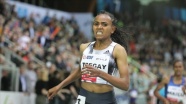 Etiyopyalı Tsegay, kadınlar 1500 metrede dünya salon rekorunu kırdı
