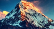 Everest Tepesi’ne artık tırmanabilirsiniz
