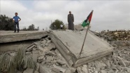 Evleri yıkılan Filistinliler İsrail'e tepki gösterdi