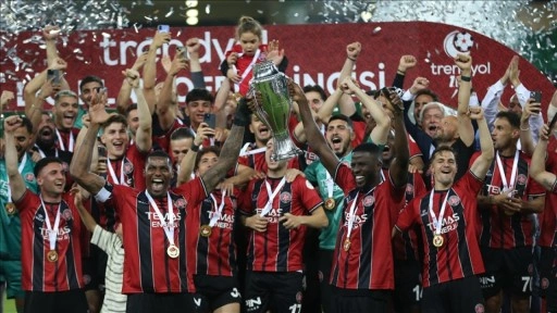Fatih Karagümrük'ün Süper Lig hasreti bir sezon sürdü