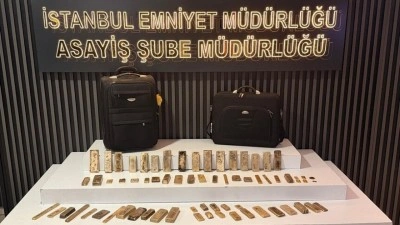 Fatih'te 51 kilo 482 gram eritilmiş hurda altın &ccedil;alan 2 ş&uuml;pheli tutuklandı