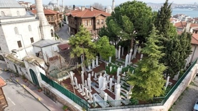 Fatih'te Osmanlı hazireleri aslına uygun şekilde ihya ediliyor