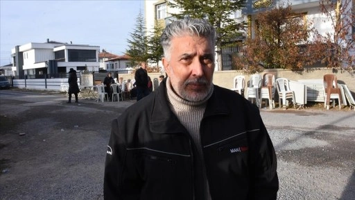 Fatih'te zehirlenme şüphesiyle oğlunu, gelinini ve iki torunu kaybeden babanın acısı dinmiyor