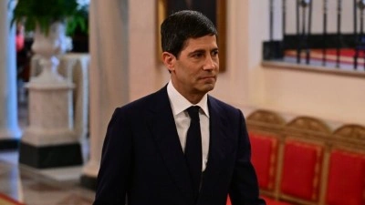 Fed Başkanı Warsh'un ilk toplantısı bankada yeni d&ouml;nemin habercisi