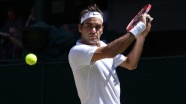 Federer tenise devam edecek