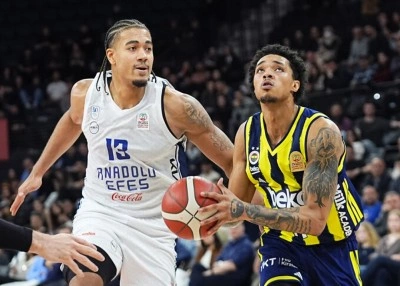 Fenerbah&ccedil;e Beko, Basketbol S&uuml;per Ligi yarı finalinde yarın Anadolu Efes'i ağırlayacak