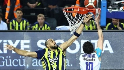 Fenerbah&ccedil;e Beko, deplasmanda T&uuml;rk Telekom'u 76-88 mağlup etti