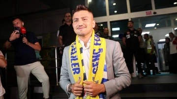 Fenerbahçe, Cengiz Ünder ile 4 yıllık anlaşmaya varıldığını açıkladı