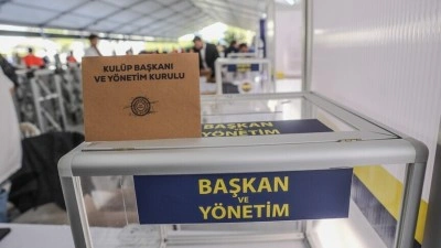 Fenerbah&ccedil;e'de olağan&uuml;st&uuml; se&ccedil;imli genel kurul heyecanı başladı