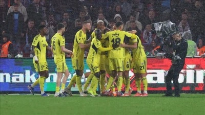 Fenerbah&ccedil;e, deplasmanda Trabzonspor&rsquo;u 3-2 mağlup etti