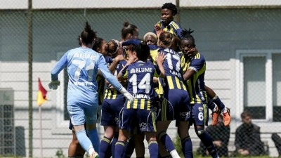 Fenerbah&ccedil;e kadın futbol takımı, şampiyonluk kupasını Chobani Stadı'nda alacak