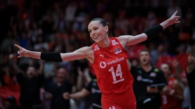 Fenerbah&ccedil;e, kadın voleybol takımı kaptanı Eda Erdem'in s&ouml;zleşmesini uzatıyor
