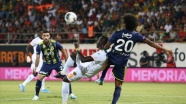 Fenerbahçe lider Alanyaspor&#039;a farklı yenildi
