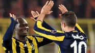 Fenerbahçe'nin gol yükünü Sow ve Van Persie çekti