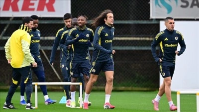 Fenerbah&ccedil;e'nin Nottingham Forest ma&ccedil;ı kamp kadrosu a&ccedil;ıklandı